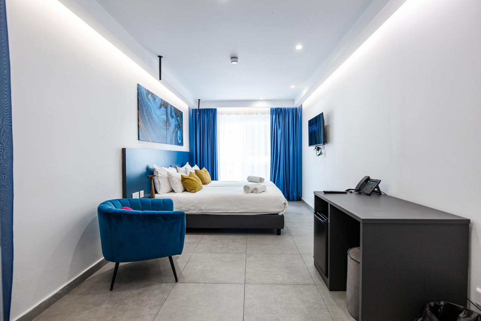 Flamingo Hotel Malta Сент Джулианс Экстерьер фото