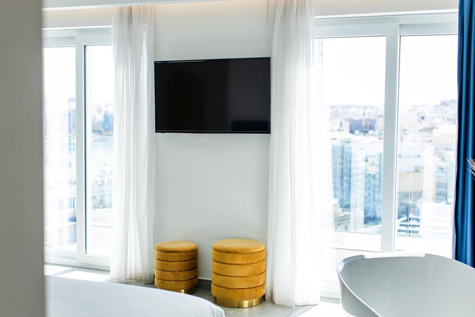 Flamingo Hotel Malta Сент Джулианс Экстерьер фото